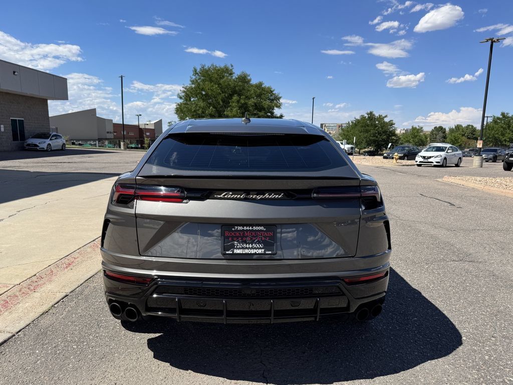 Used 2021 Lamborghini Urus AWD/4WD image 10