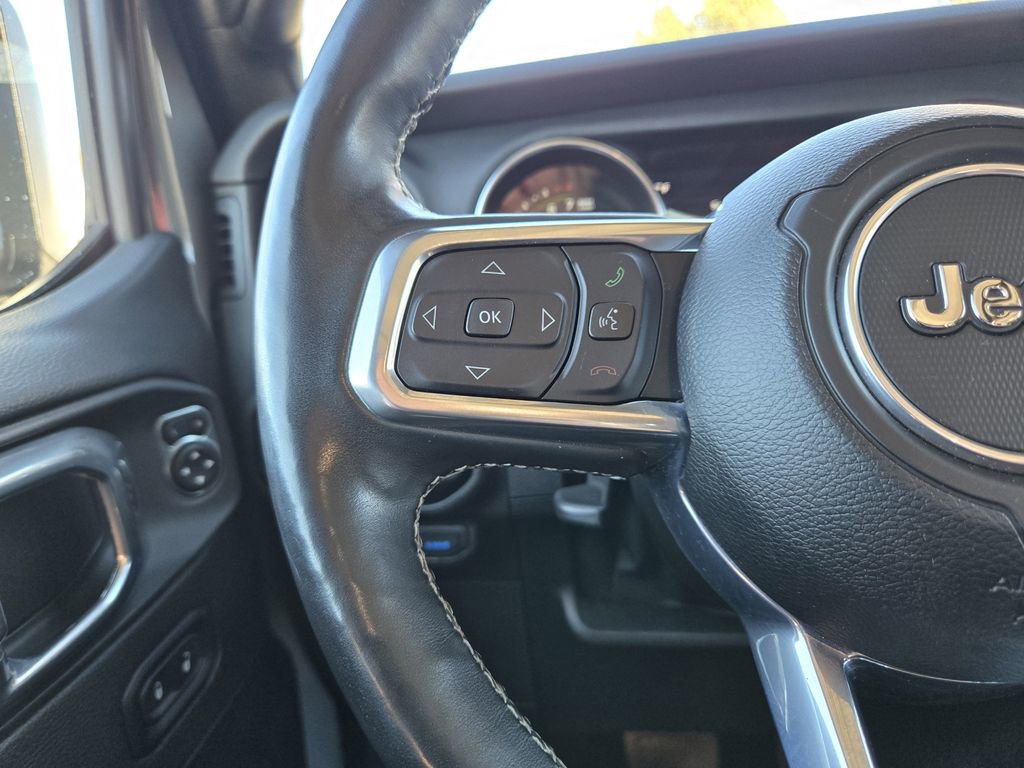 Used 2022 Jeep Wrangler Unlimited Sahara w/ Cold Weather Group image 27