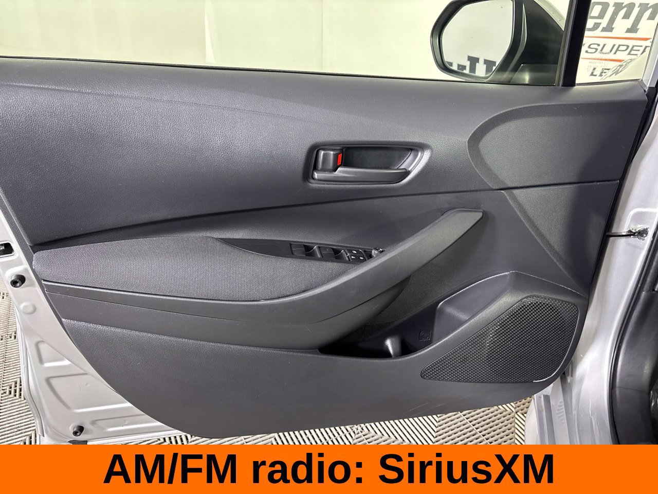 Used 2025 Toyota Corolla LE FWD image 10