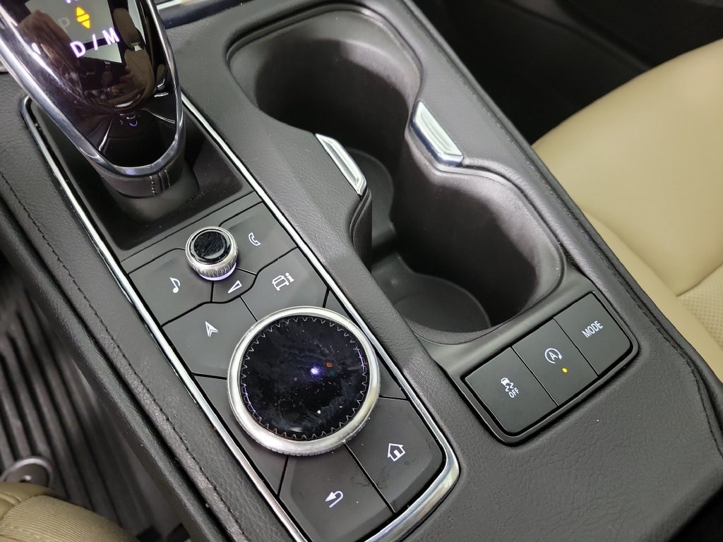 Used 2025 Cadillac XT4 Premium Luxury FWD image 27