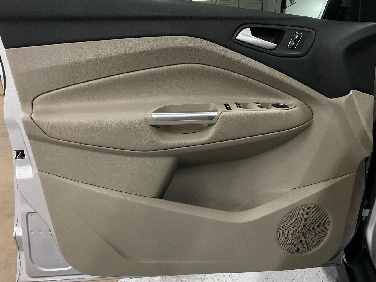 Used 2013 Ford C-MAX SE image 23