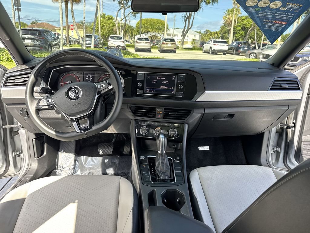 Used 2019 Volkswagen Jetta R-Line w/ R-Line Cold Weather Package FWD image 36