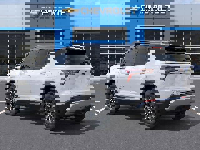 New 2026 Chevrolet Equinox LT w/ Convenience Package II image 3