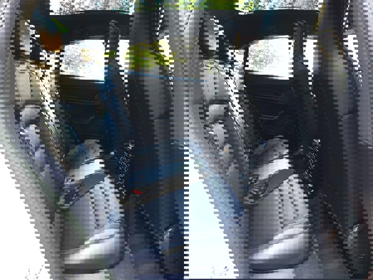 Used 2023 Porsche Taycan image 18