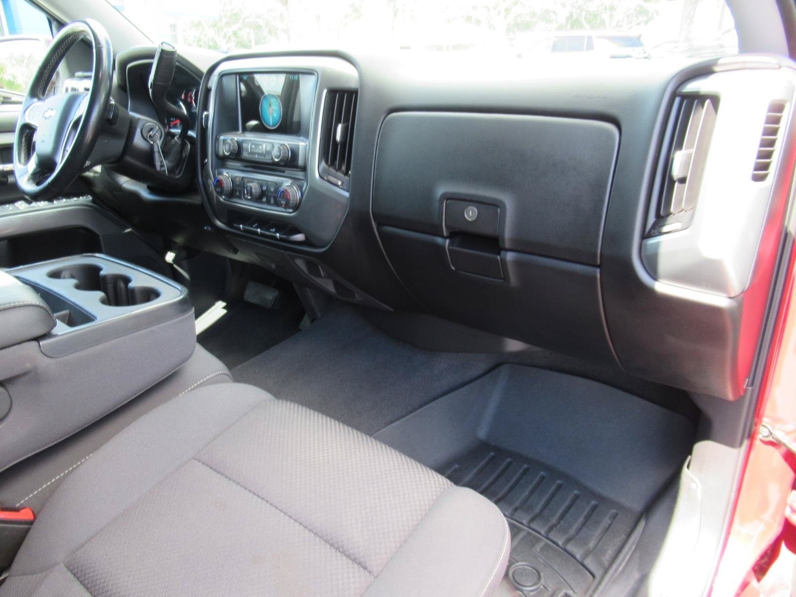 Used 2018 Chevrolet Silverado 1500 LT w/ All Star Edition RWD image 11