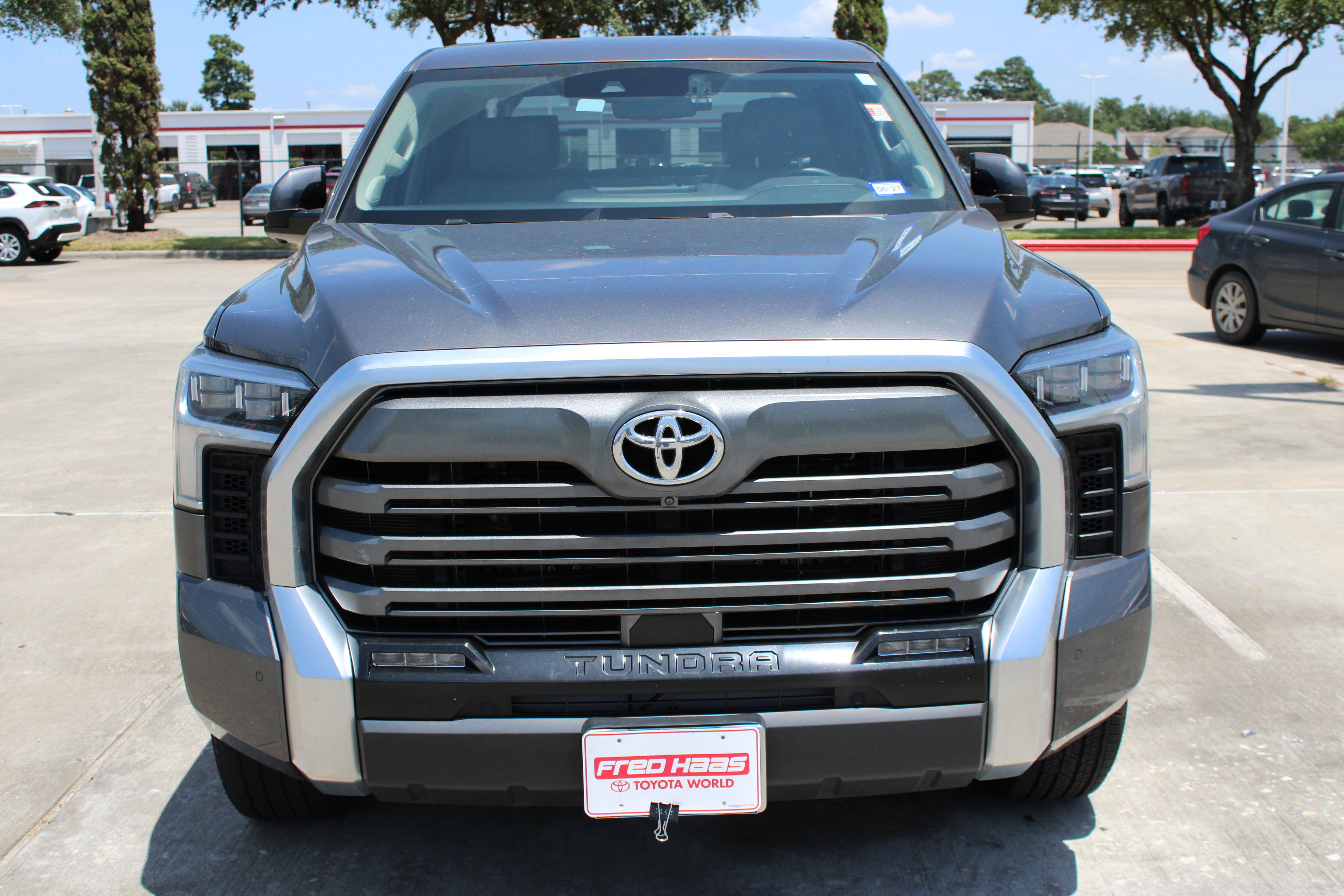 Used 2023 Toyota Tundra Limited AWD/4WD image 3