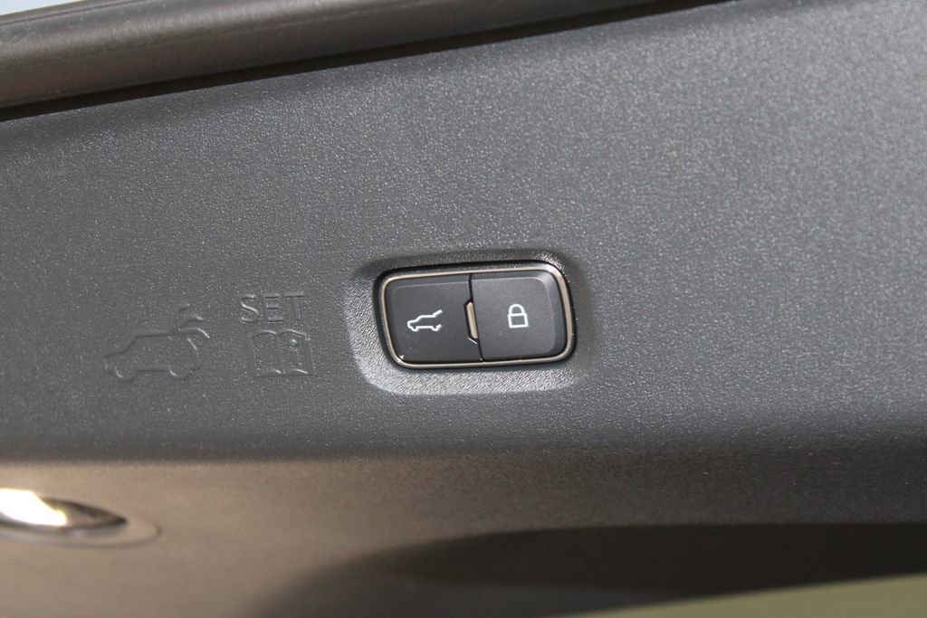 New 2026 Ford Expedition Active image 17