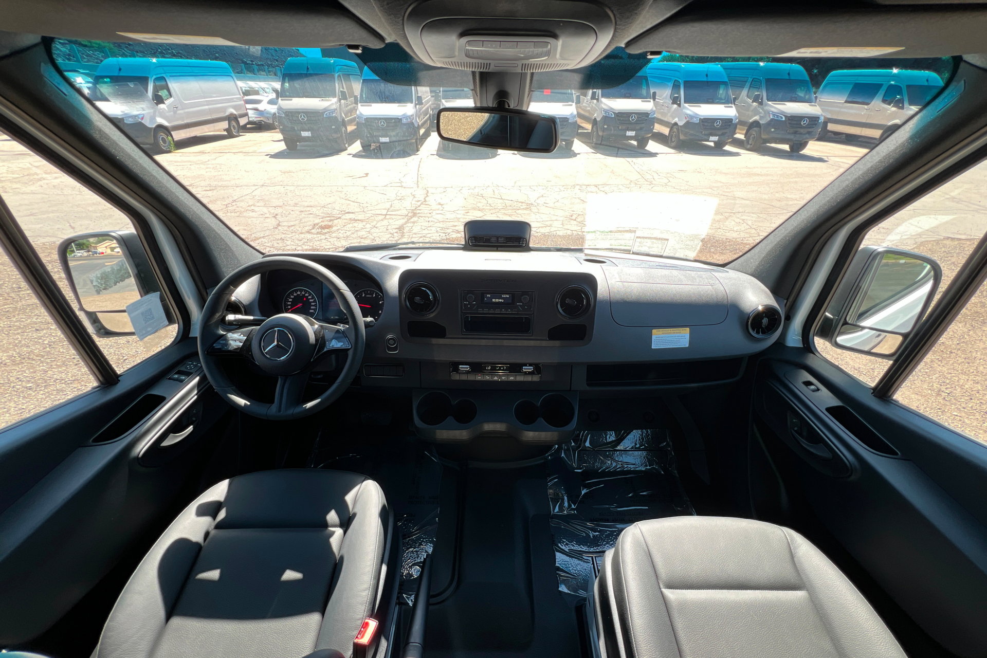 New 2025 Mercedes-Benz Sprinter 2500 image 9