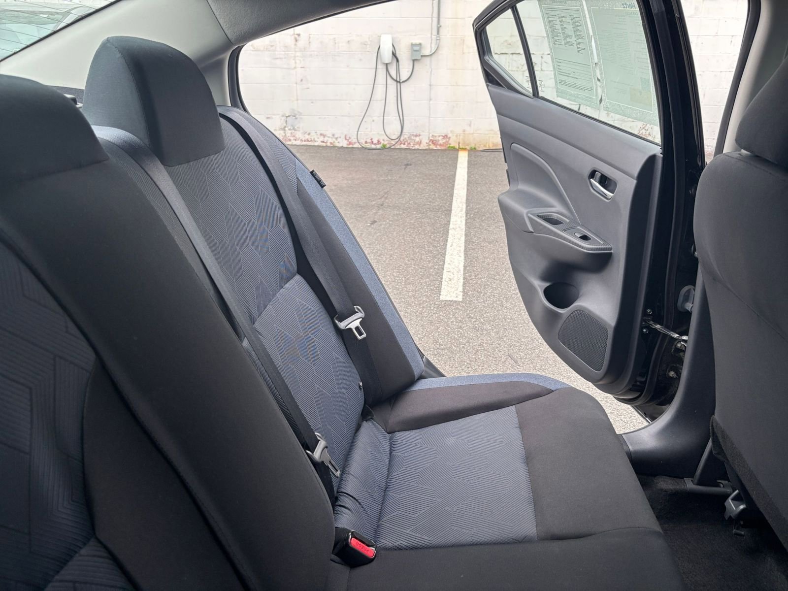 Used 2025 Nissan Versa SV FWD image 35