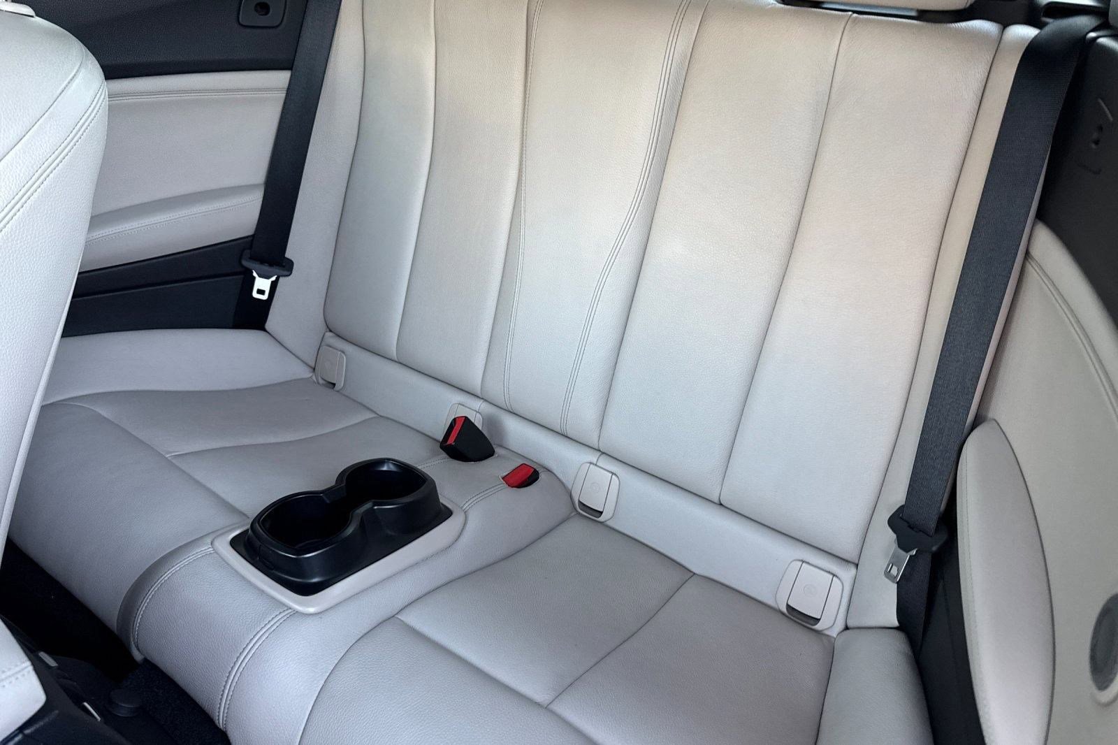 Used 2016 BMW M235i xDrive Convertible image 26