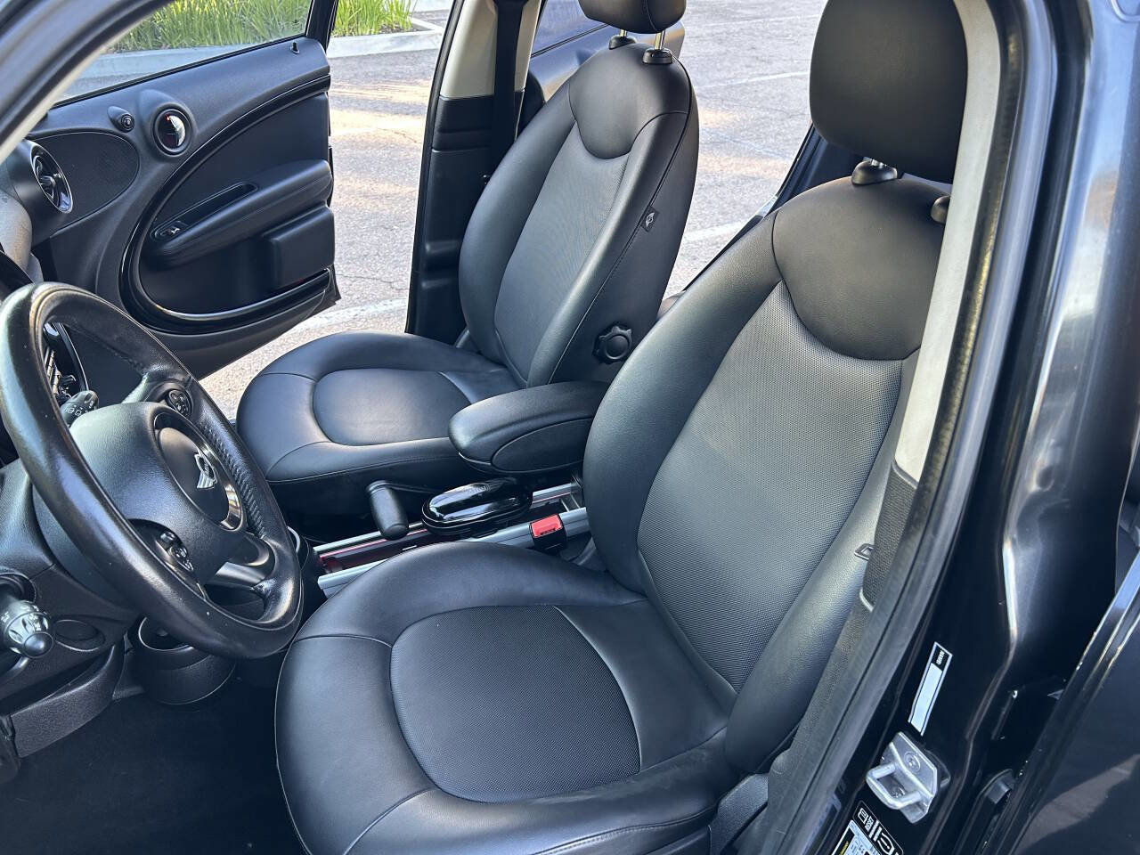 Used 2013 MINI Cooper Countryman Cooper 4dr Crossover image 4