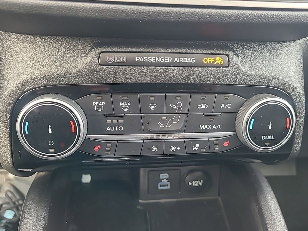 Used 2022 Ford Escape SEL image 40