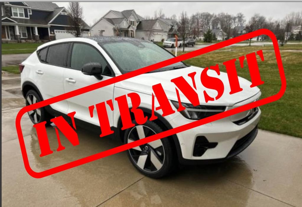 Used 2023 Volvo C40 P8 Recharge Plus w/ Climate Package image 9