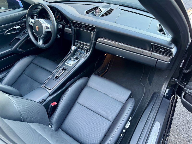 Used 2015 Porsche 911 Turbo S w/ High-end Infotainment Package AWD/4WD image 53