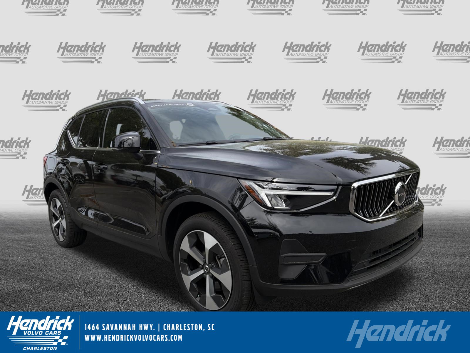 Certified 2025 Volvo XC40 B5 Core w/ Protection Package Premier image 1