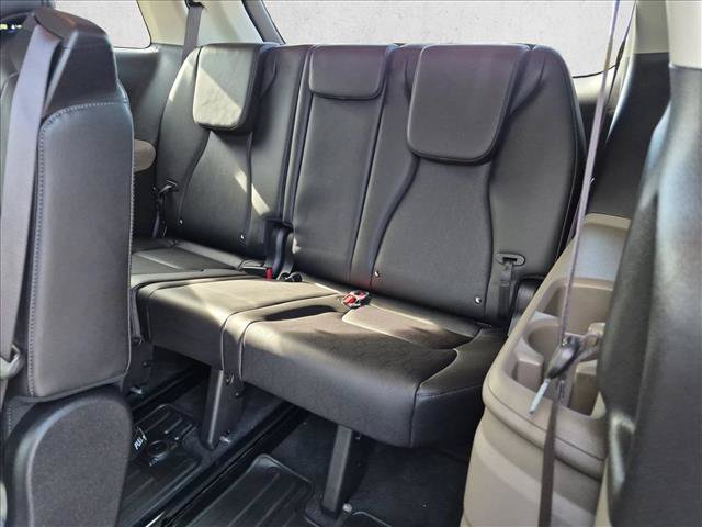 Used 2026 Kia Carnival EX FWD image 20