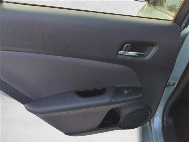 Used 2017 Toyota Prius Three Touring w/ Carpet Mat Package FWD image 10