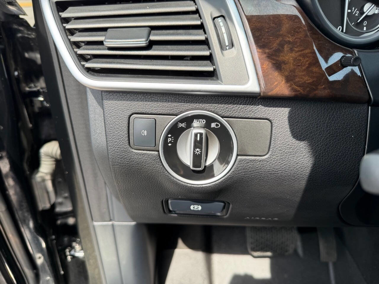 Used 2013 Mercedes-Benz GL 450 4MATIC w/ Premium 1 Pkg image 45