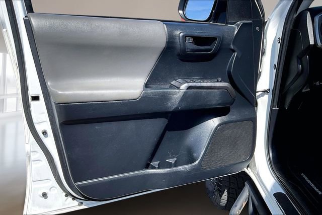 Used 2019 Toyota Tacoma SR5 image 17