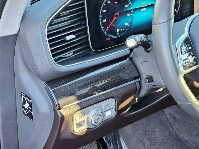 Used 2020 Mercedes-Benz GLE 350 4MATIC image 17