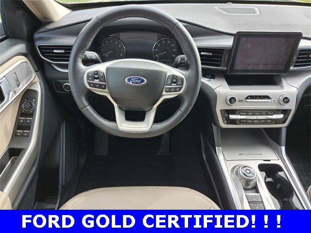 Used 2024 Ford Explorer XLT w/ Equipment Group 202A image 5