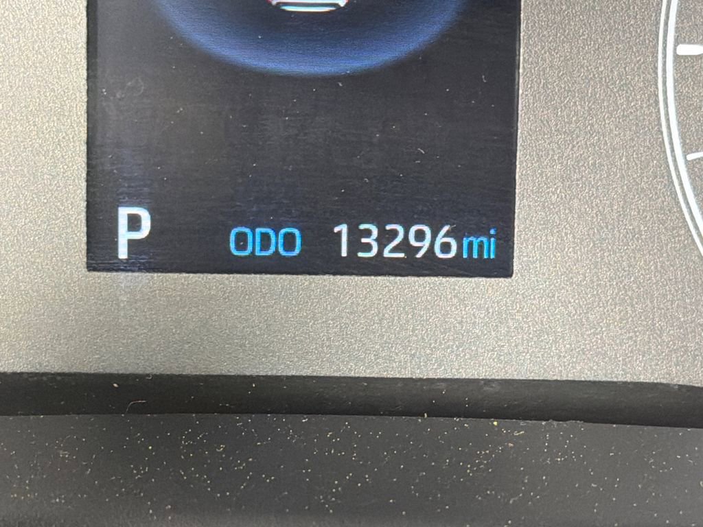 Used 2025 Toyota Corolla LE image 27