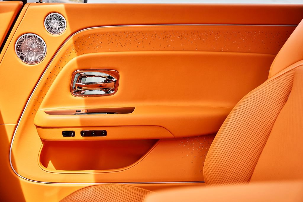 Used 2025 Rolls-Royce Spectre w/ Spectre Launch Package AWD/4WD image 32