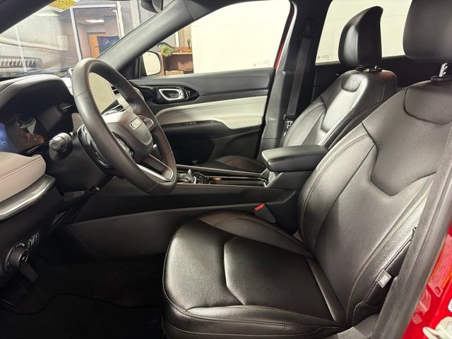 Used 2024 Jeep Compass Limited AWD/4WD image 19