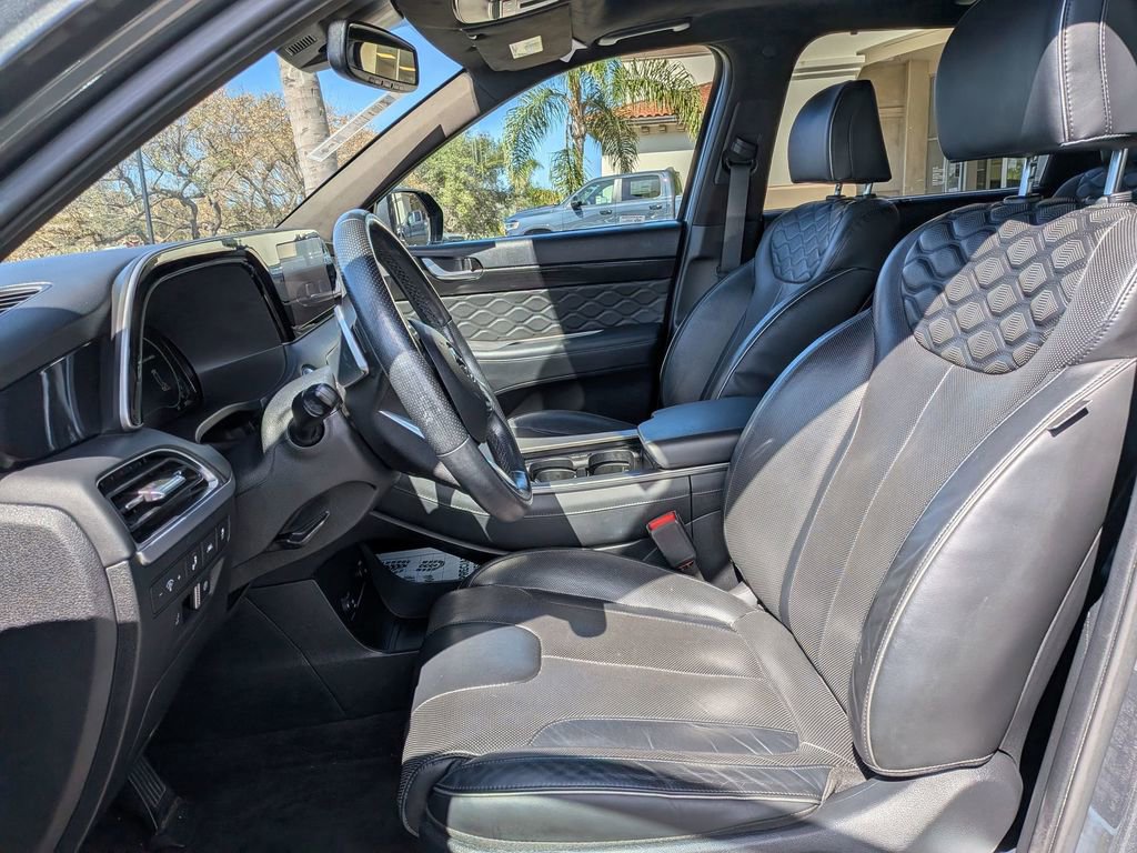 Used 2022 Hyundai Palisade Calligraphy image 11
