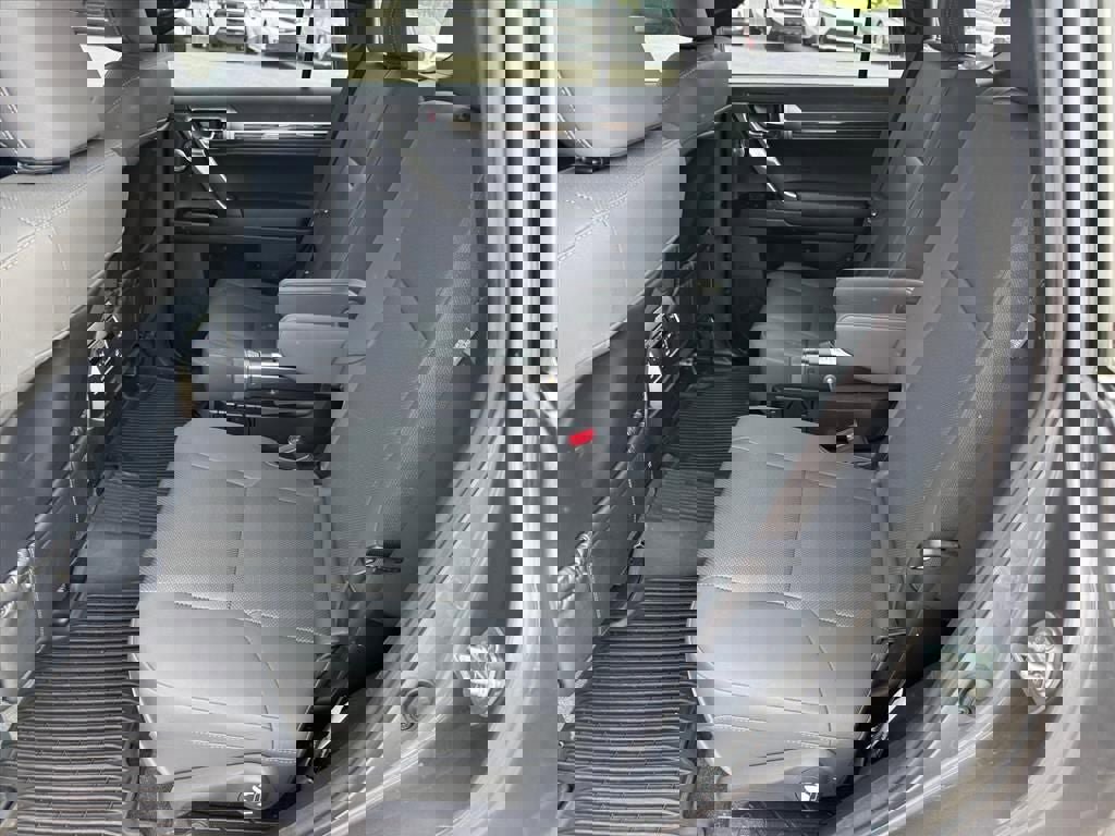 Used 2023 Lexus GX 460 Premium w/ Accessory Package AWD/4WD image 10