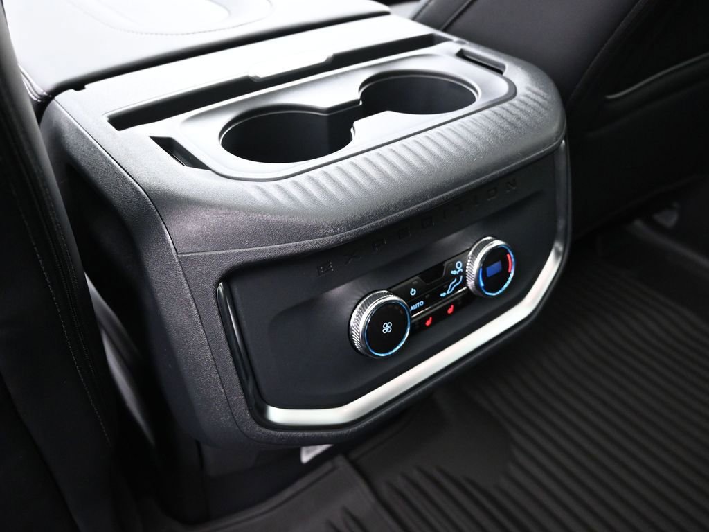 New 2026 Ford Expedition Platinum w/ Stealth Performance Package image 23
