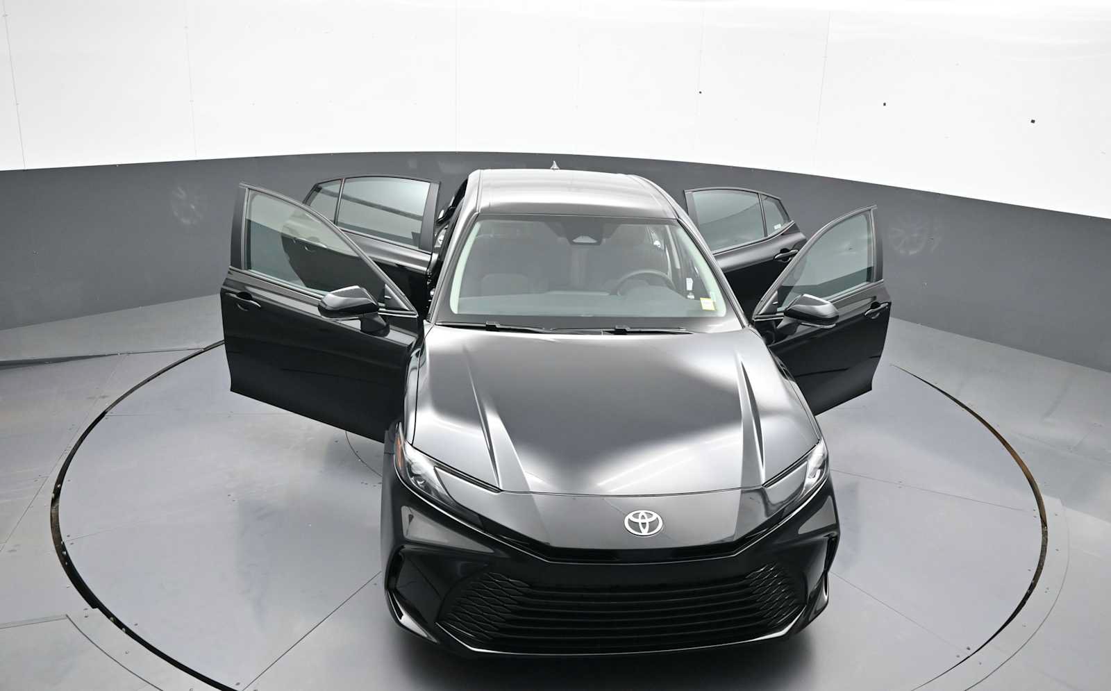 Used 2026 Toyota Camry LE FWD image 44