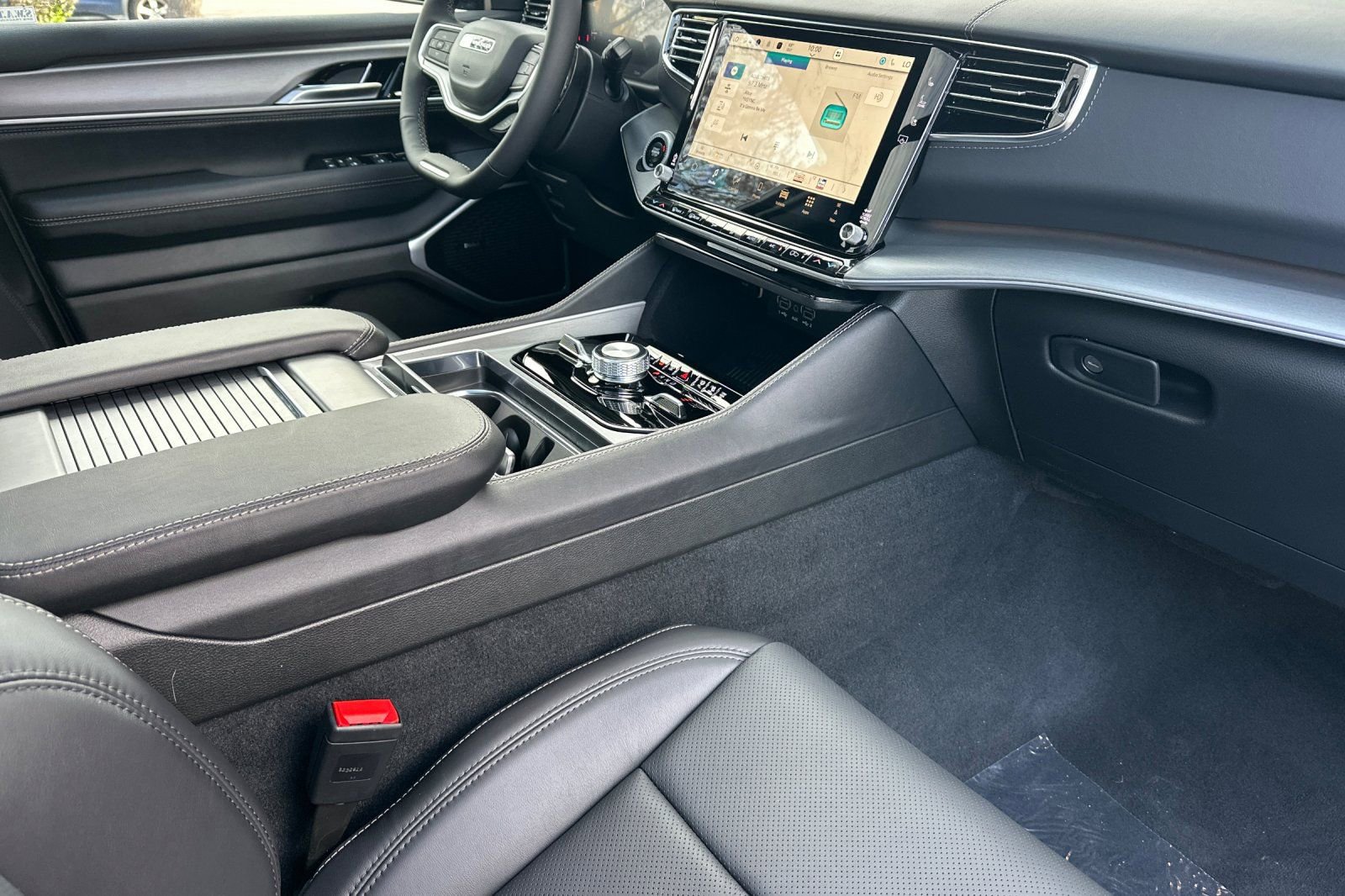 New 2026 Jeep Grand Wagoneer Limited image 16