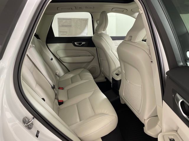 Certified 2024 Volvo XC60 T8 Plus w/ Protection Package Premier image 41