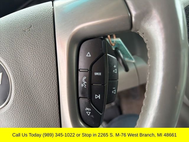 Used 2013 Chevrolet Avalanche LT image 21