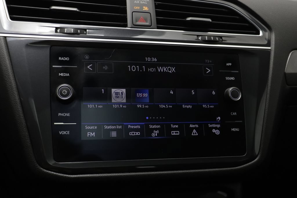 Certified 2023 Volkswagen Tiguan SE R-Line FWD image 8