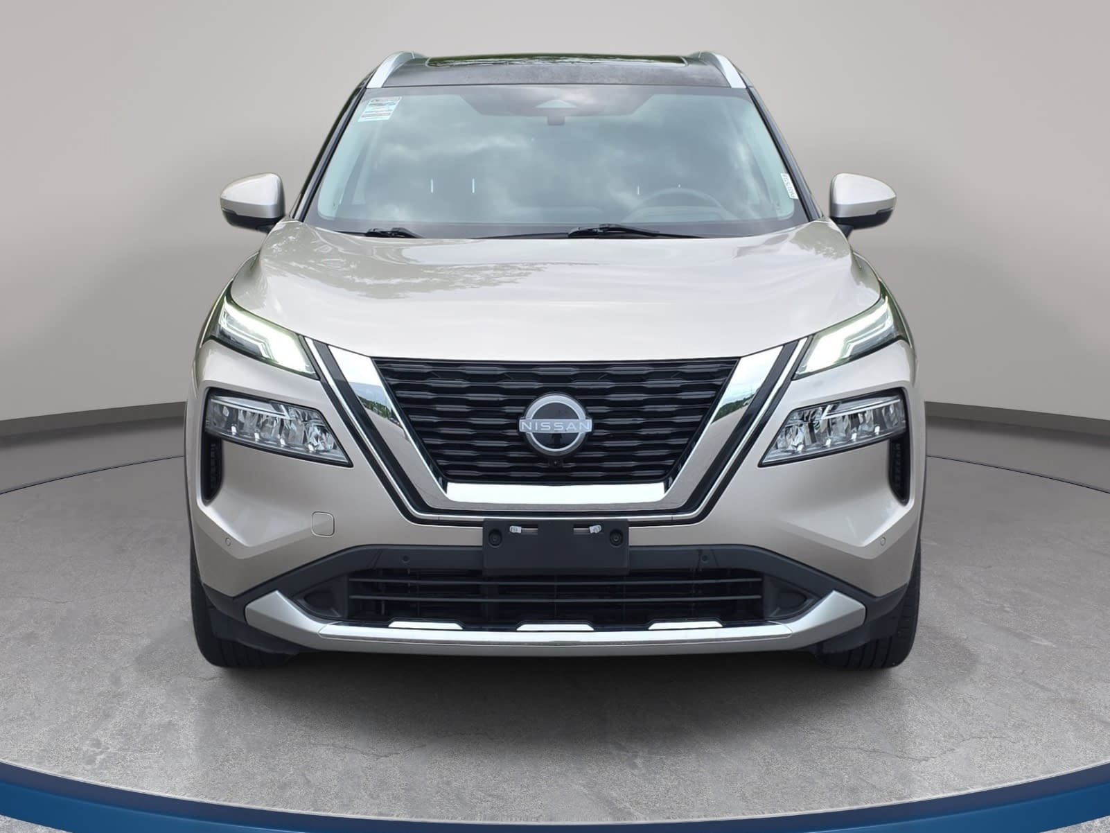 Used 2023 Nissan Rogue Platinum w/ Platinum Premium Package AWD/4WD image 2