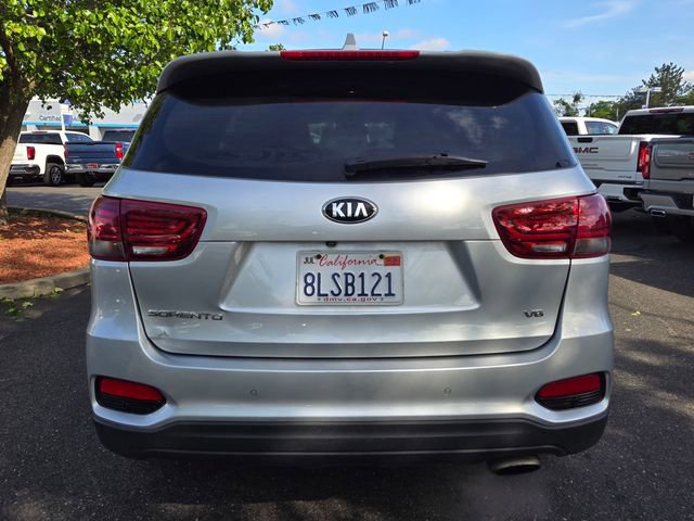 Used 2019 Kia Sorento LX w/ Option Group 020 AWD/4WD image 5