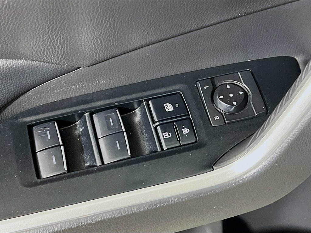 Certified 2025 Toyota RAV4 XLE AWD/4WD image 17