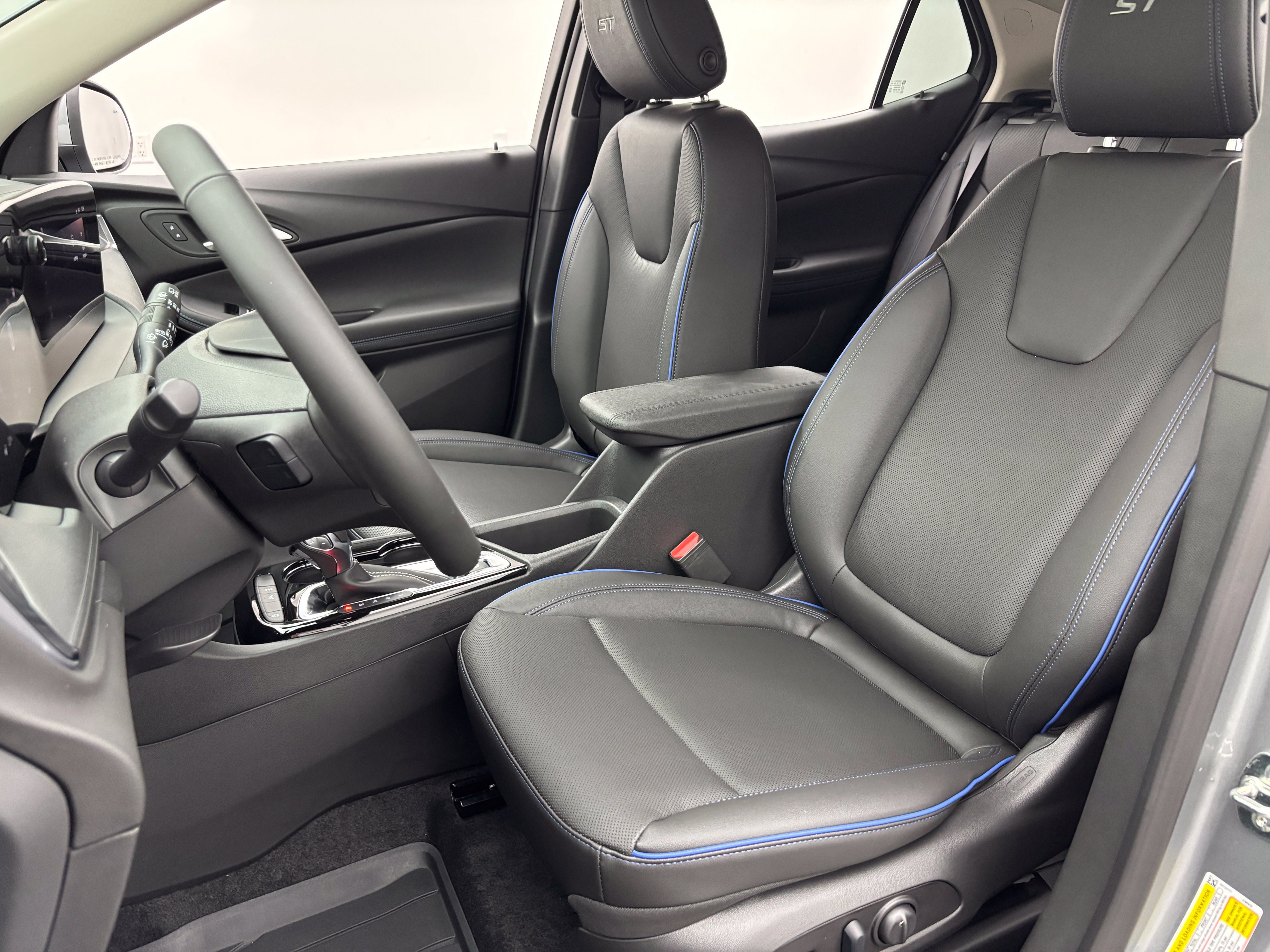 New 2026 Buick Encore GX Sport Touring w/ Comfort Package FWD image 17