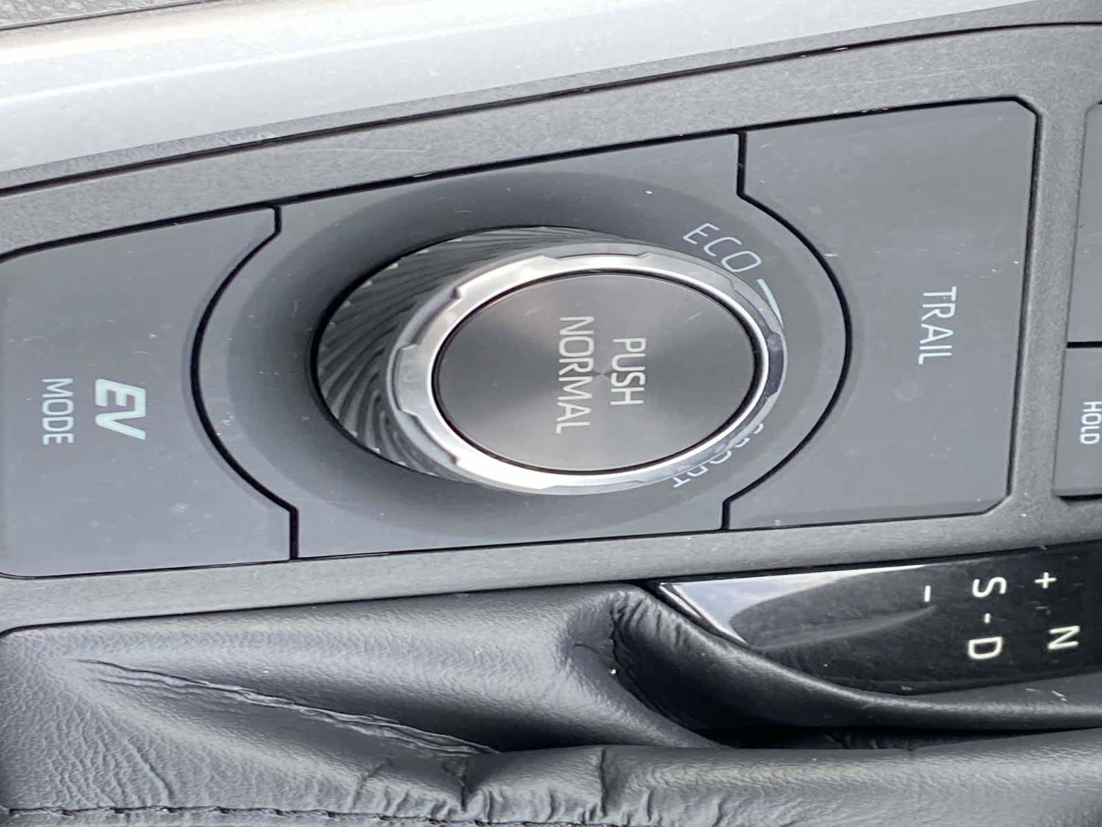 Used 2023 Toyota RAV4 XLE w/ Convenience Package AWD/4WD image 31