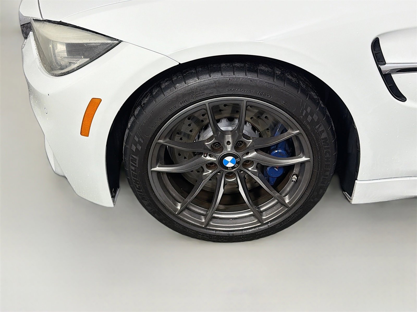 Used 2020 BMW M4 Convertible image 32