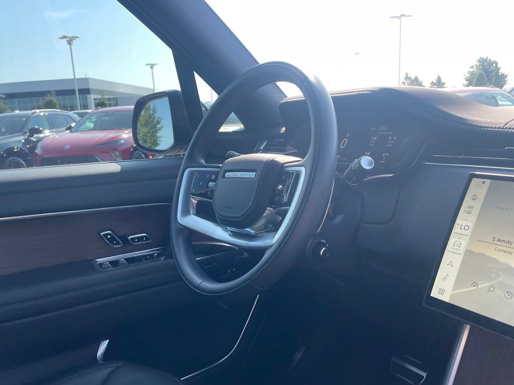 Used 2025 Land Rover Range Rover SE AWD/4WD image 29