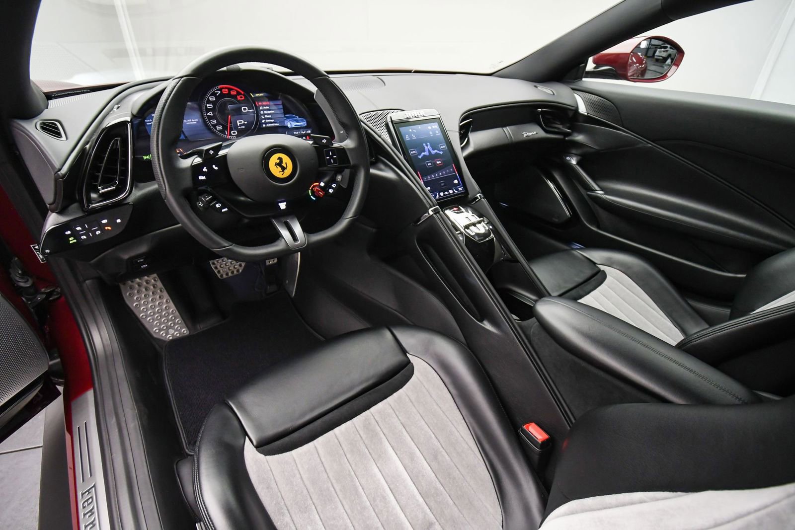 Used 2023 Ferrari Roma image 12