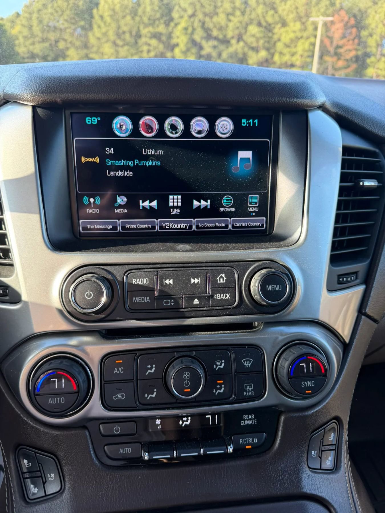 Used 2016 Chevrolet Tahoe LTZ AWD/4WD image 16