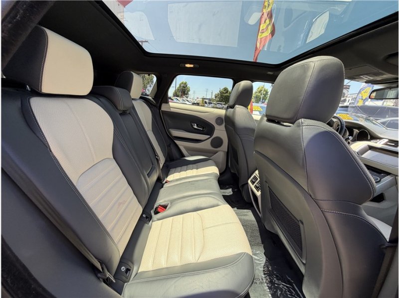 Used 2018 Land Rover Range Rover Evoque HSE Dynamic AWD/4WD image 28