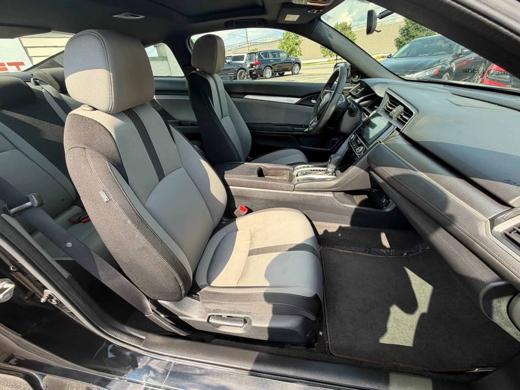 Used 2017 Honda Civic EX-T image 24
