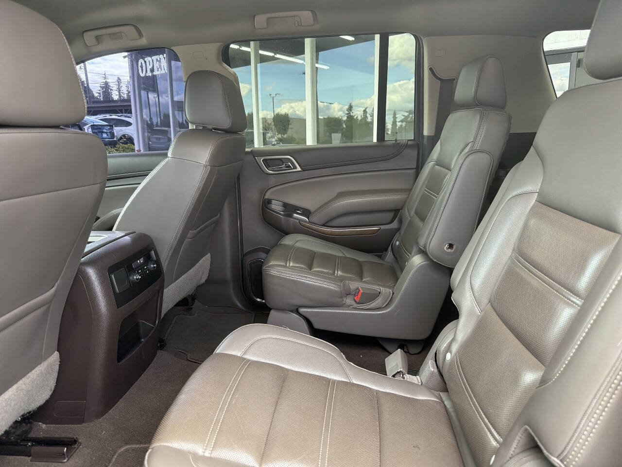 Used 2020 GMC Yukon XL Denali RWD image 31