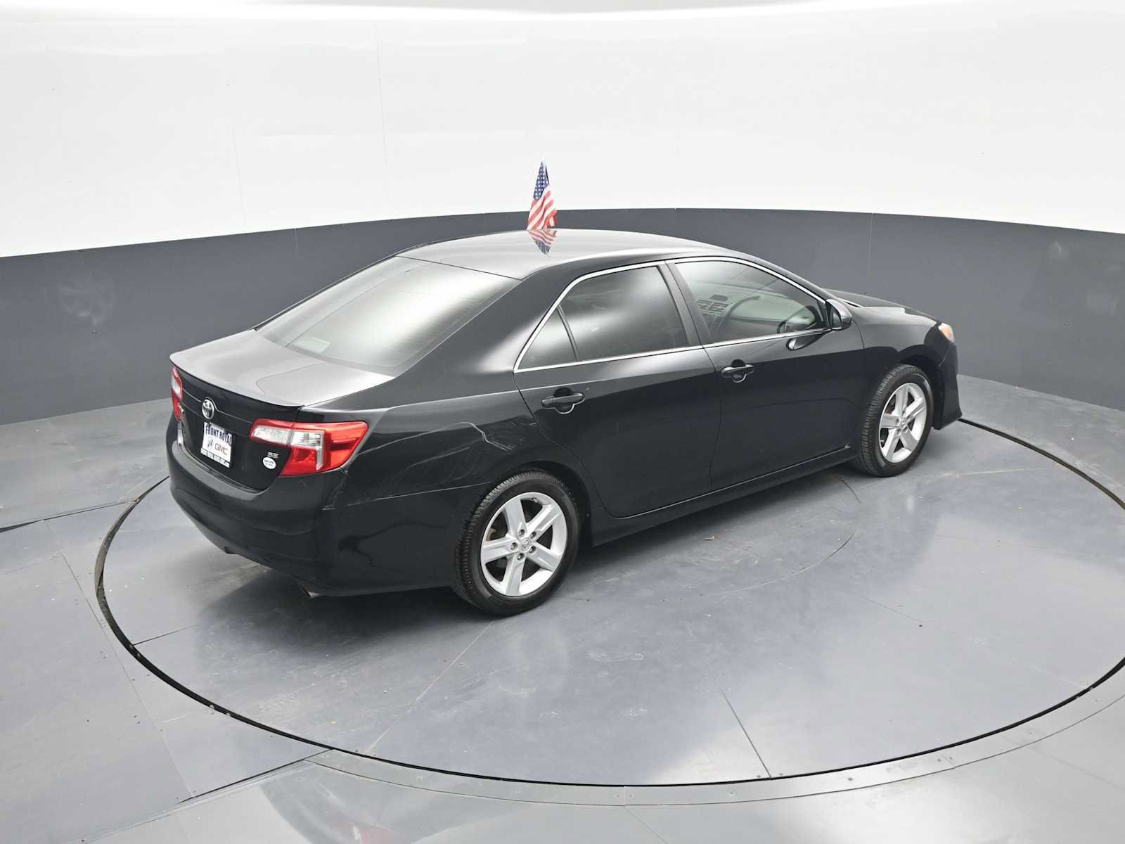 Used 2014 Toyota Camry SE FWD image 68