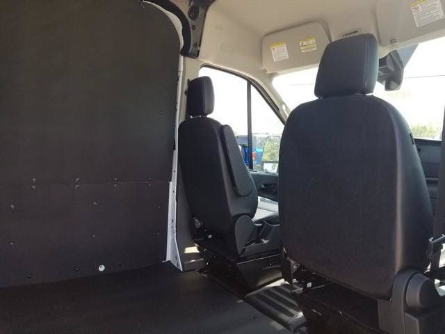 New 2026 Ford Transit 250 148 Medium Roof w/ Load Area Protection Package RWD image 6